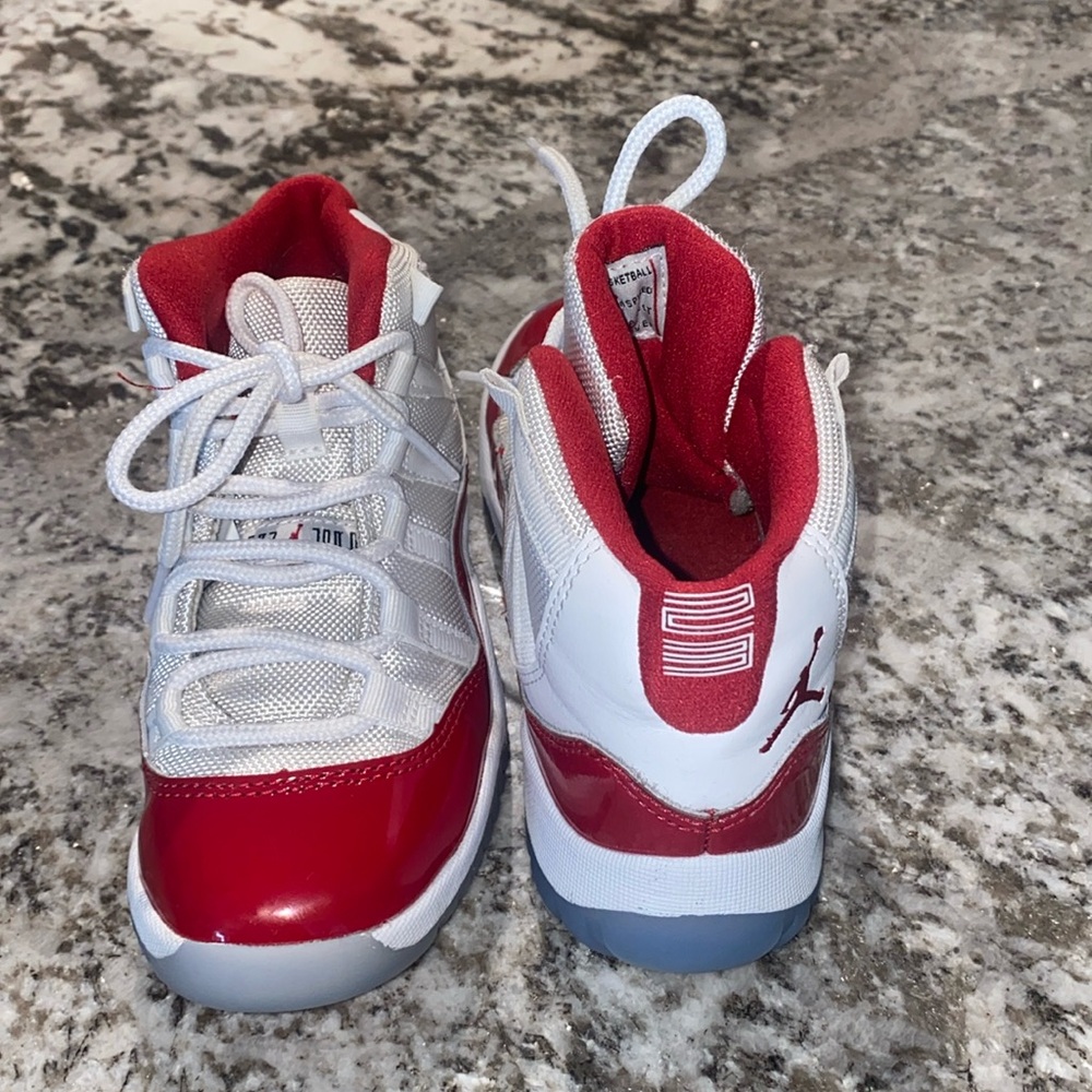 Jordan 11s